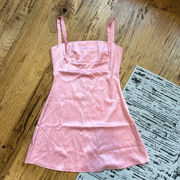 Baby Pink Satin Mini Dress Bootique - Picture 3 of 8